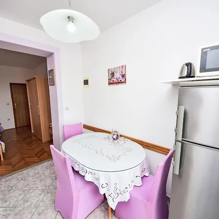 Dajak-2 By Interhome Appartement