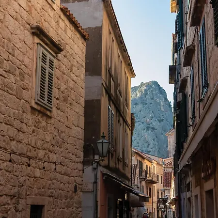 Lägenhet Dajak-2 By Interhome Omiš