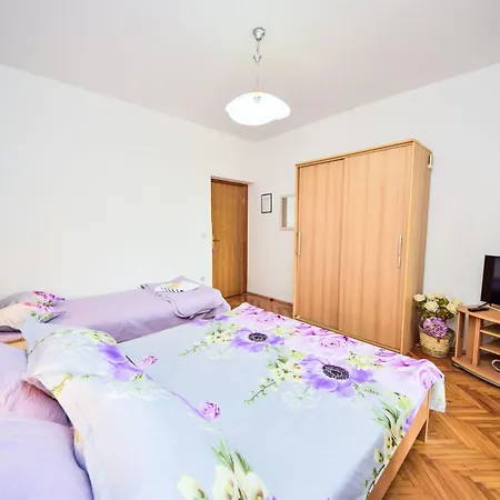 Dajak-2 By Interhome *