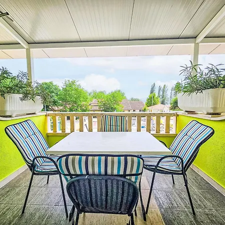 Dajak-2 By Interhome