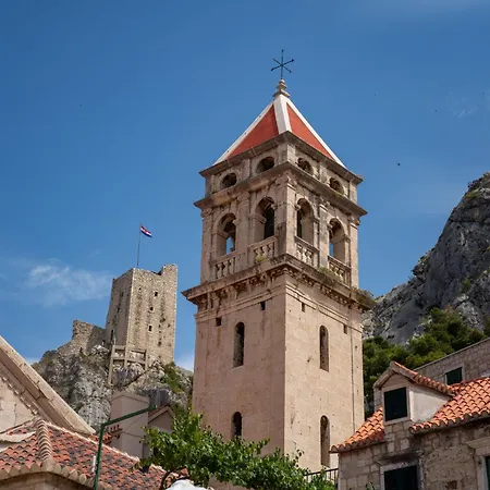 Dajak-2 By Interhome Omiš